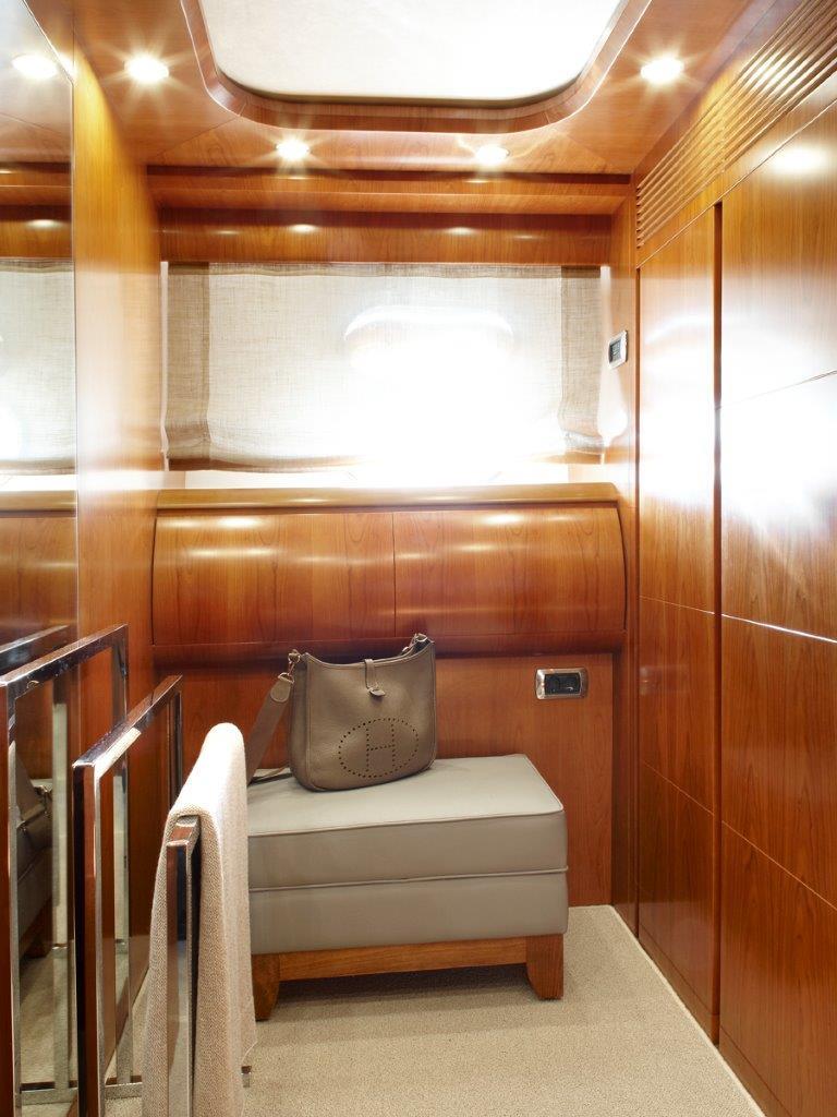 2006 ASTONDOA 82' GLX 